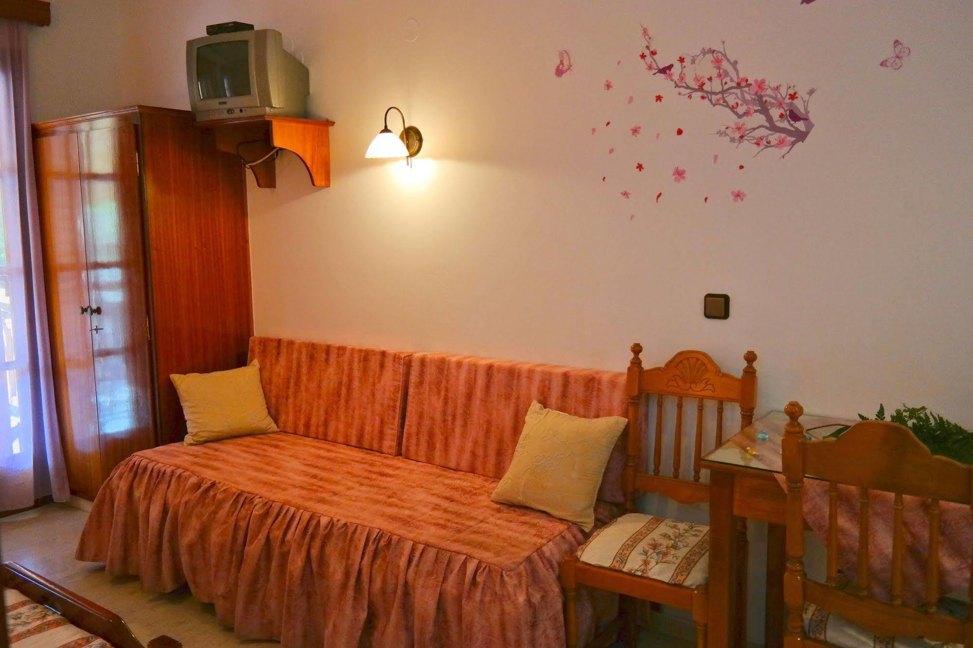 Golden Beach Studios Down Town Naxos City Exterior foto