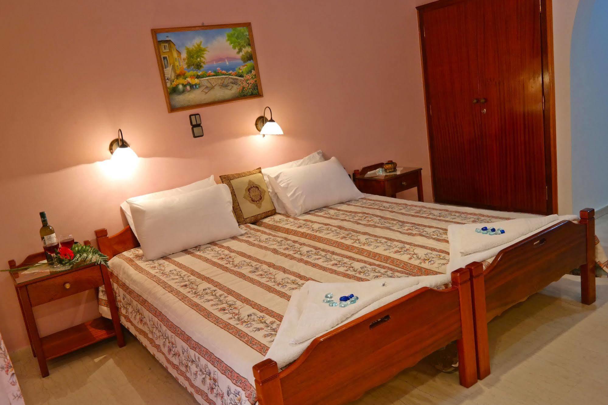 Golden Beach Studios Down Town Naxos City Exterior foto