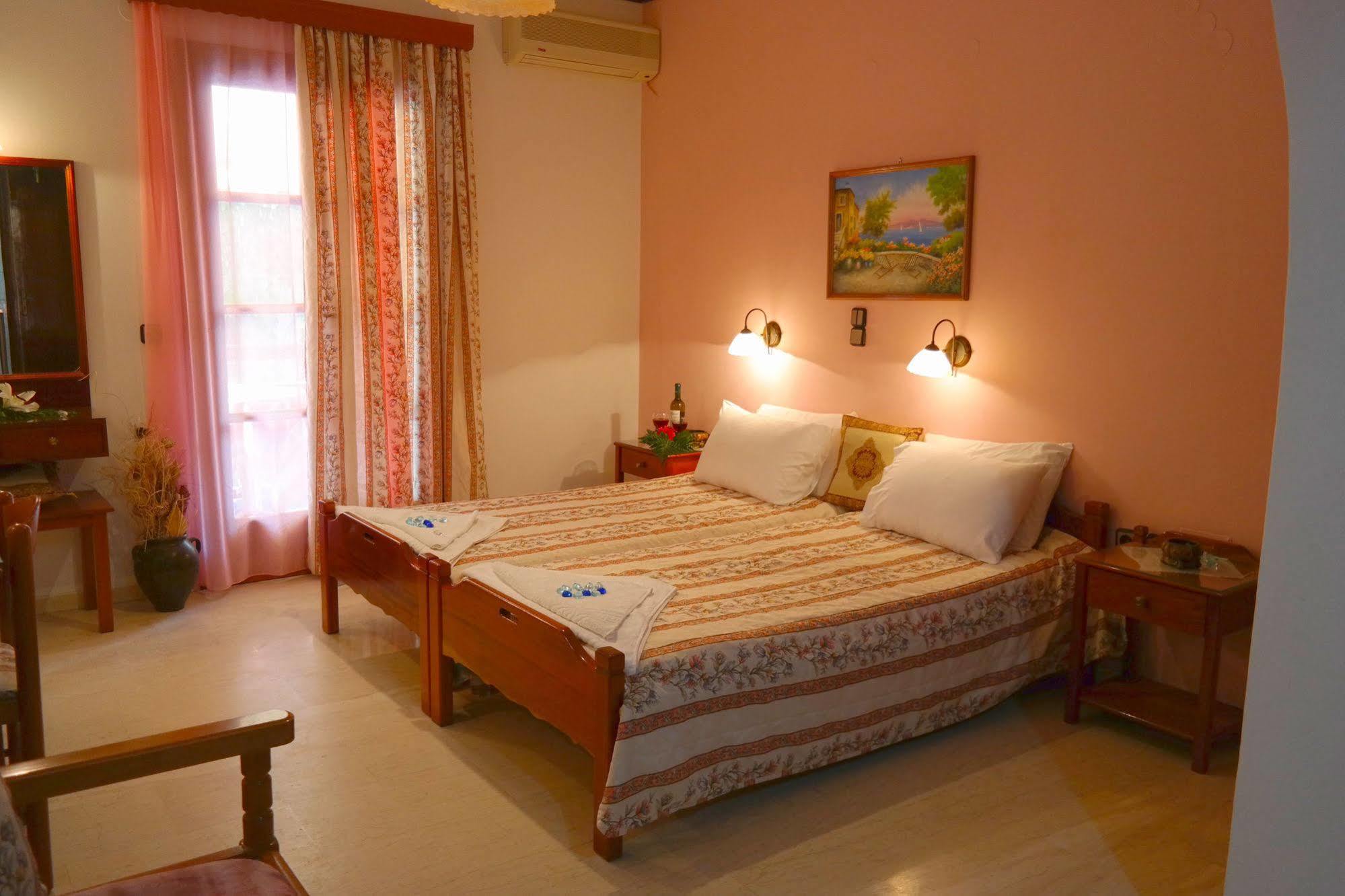 Golden Beach Studios Down Town Naxos City Exterior foto